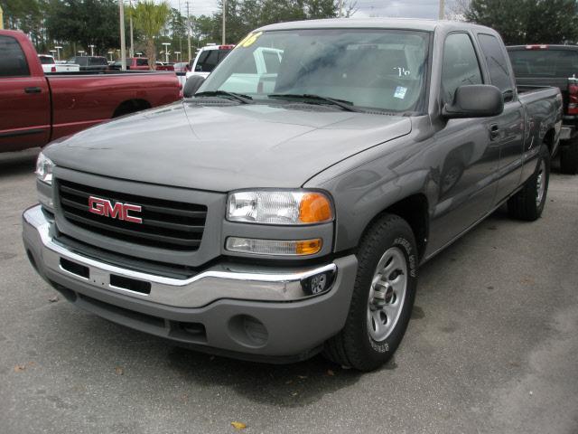 GMC Sierra 2006 photo 2