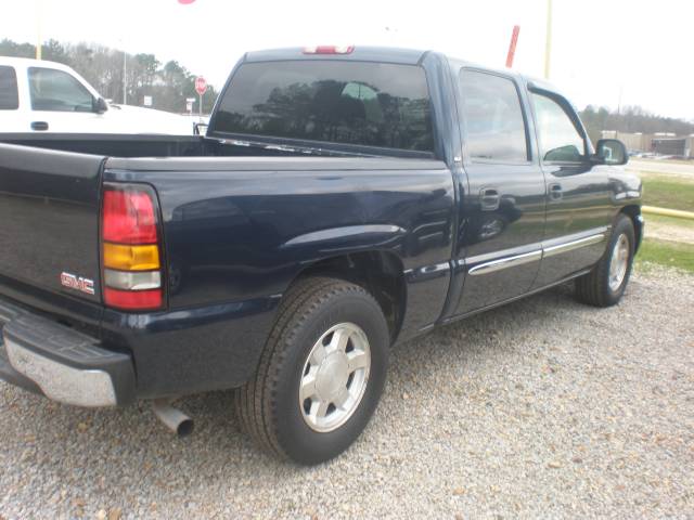 GMC Sierra 2006 photo 1