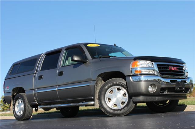 GMC Sierra SLT Pickup