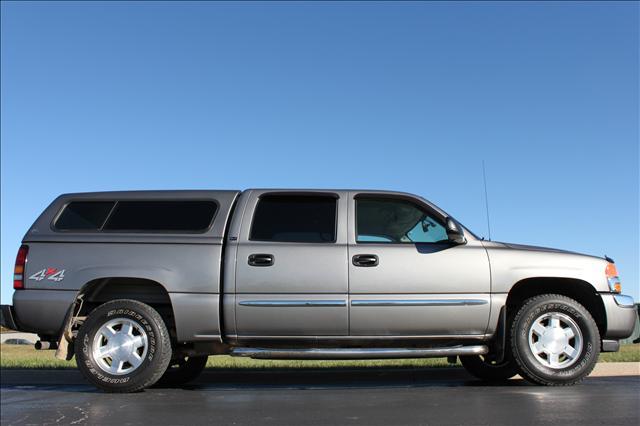 GMC Sierra 2006 photo 1