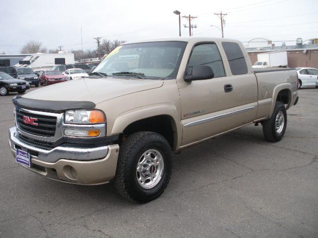 GMC Sierra SLT Pickup