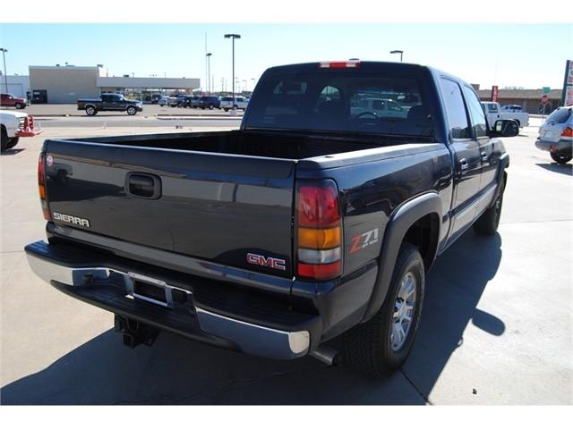 GMC Sierra 2006 photo 3