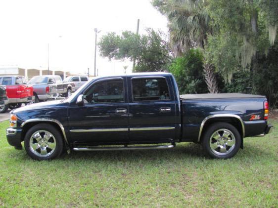 GMC Sierra 2006 photo 1