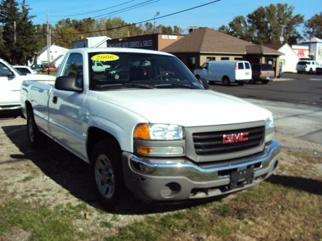 GMC Sierra 2006 photo 2