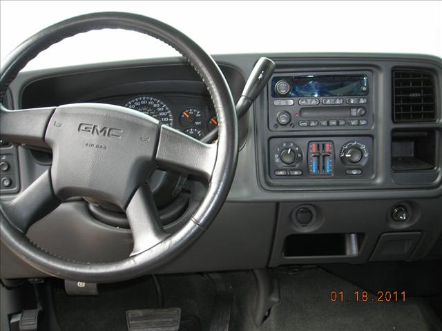 GMC Sierra 2006 photo 2