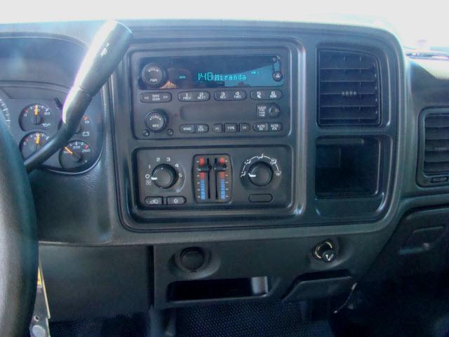 GMC Sierra 2006 photo 2