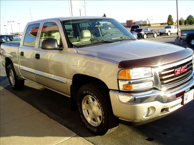 GMC Sierra 2006 photo 2