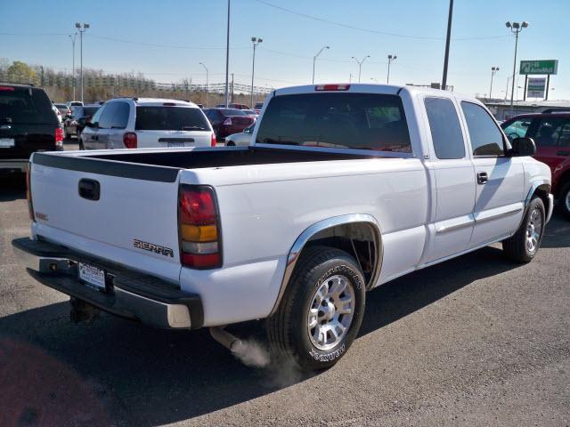 GMC Sierra 2006 photo 1