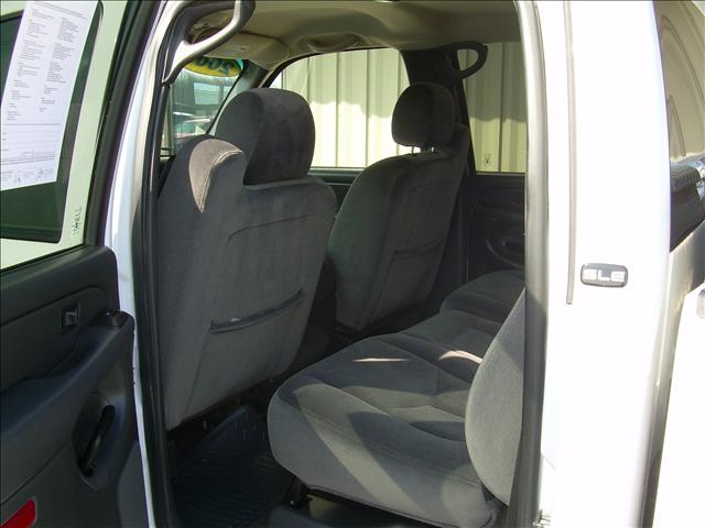 GMC Sierra 2006 photo 2