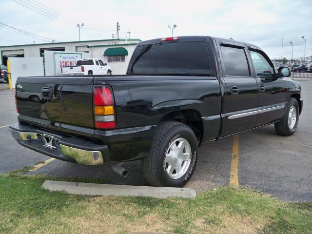 GMC Sierra 2006 photo 1