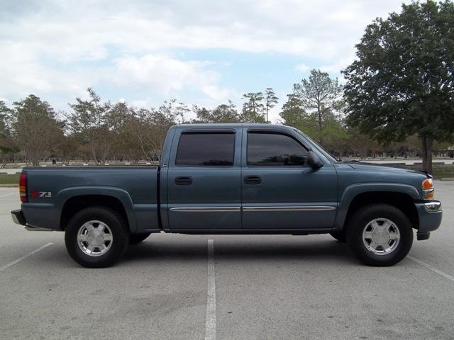 GMC Sierra R Sedan Crew Cab Pickup