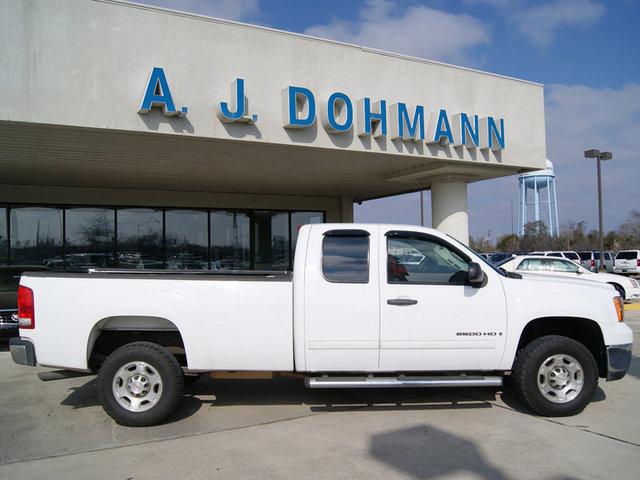 GMC Sierra SLE Sierra 2WD Pickup