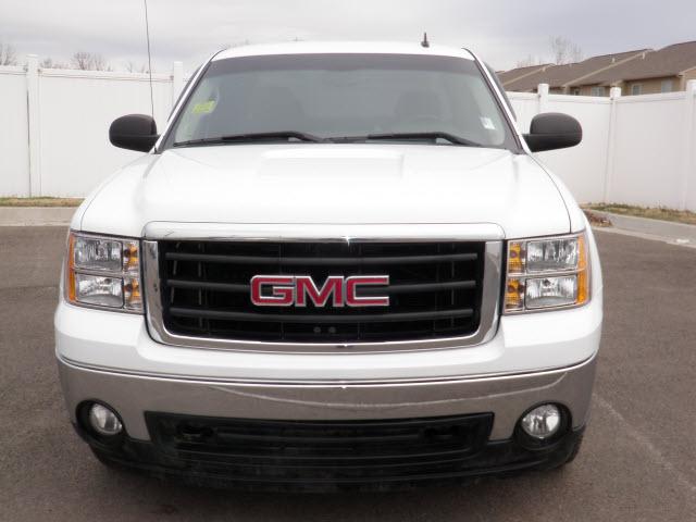 GMC Sierra V8 R-design Pickup