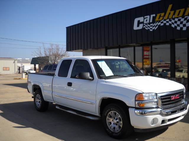 GMC Sierra SLT Pickup