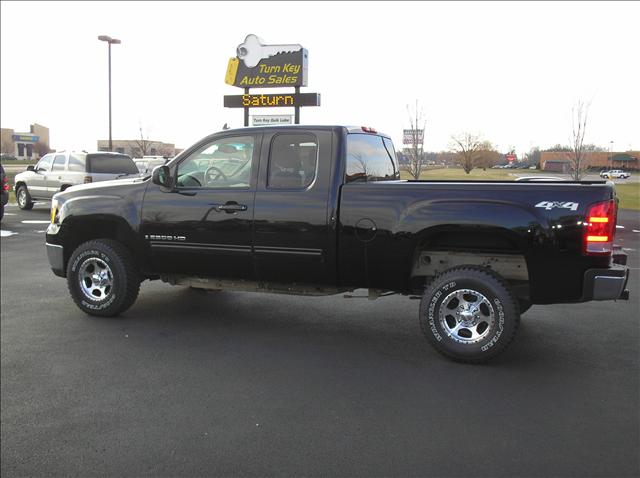 GMC Sierra SLT Pickup