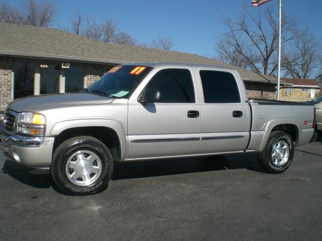 GMC Sierra 2007 photo 1