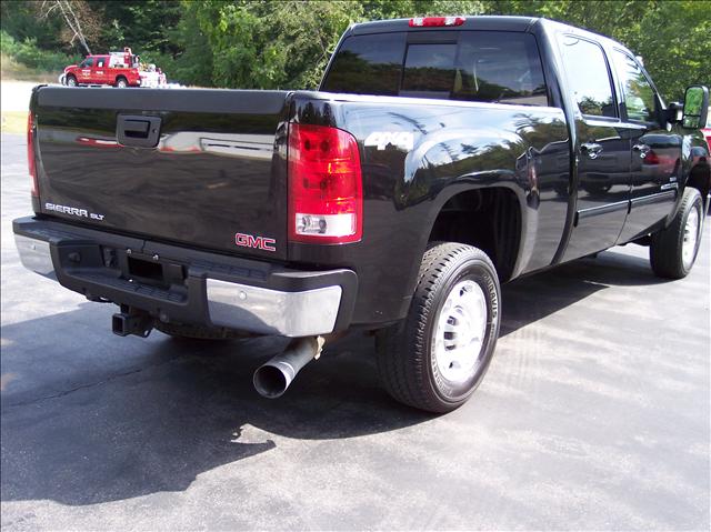 GMC Sierra 2007 photo 2