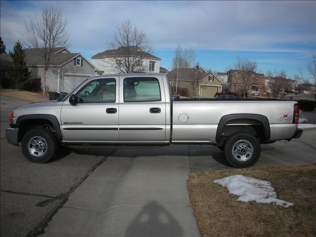 GMC Sierra LS 2WD 4dr SUV Pickup