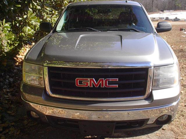 GMC Sierra 2007 photo 2