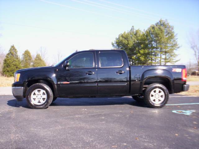 GMC Sierra SLT Pickup