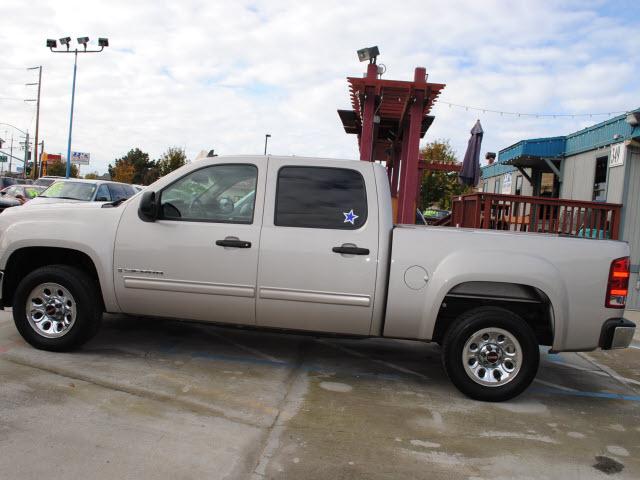 GMC Sierra 2007 photo 1