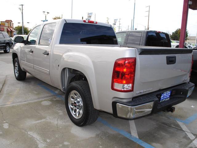 GMC Sierra 2007 photo 2