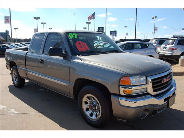 GMC Sierra CREW CAB SLT Pickup