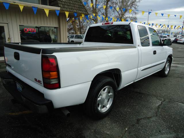 GMC Sierra 2007 photo 2