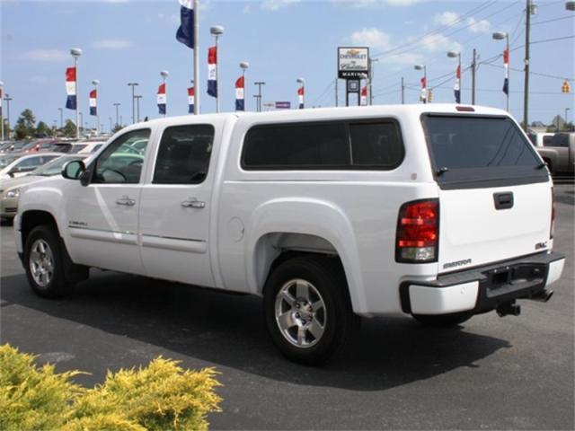 GMC Sierra 2008 photo 1