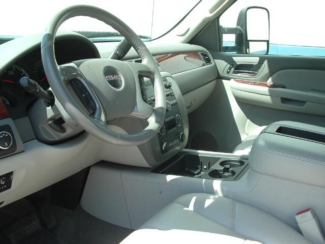 GMC Sierra 2009 photo 2