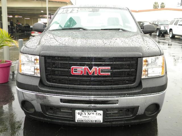 GMC Sierra 2011 photo 1