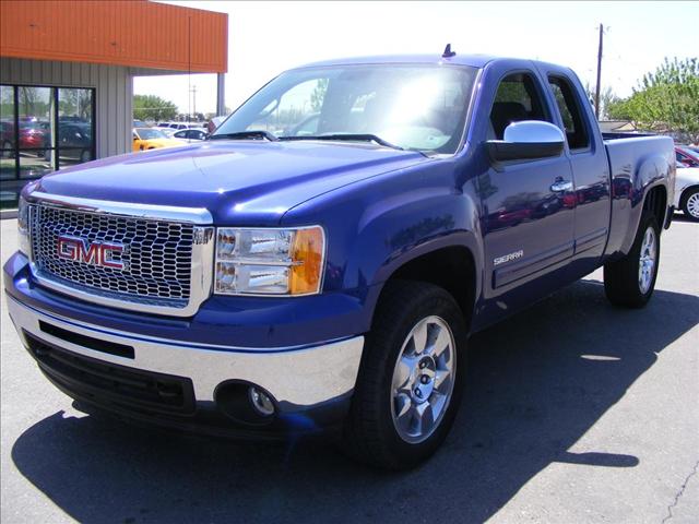 GMC Sierra 2011 photo 1