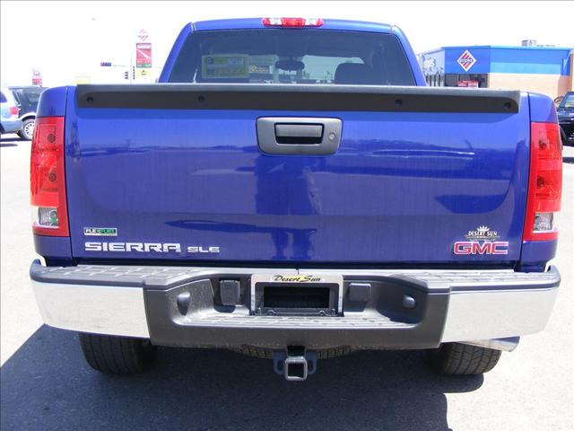 GMC Sierra 2011 photo 3