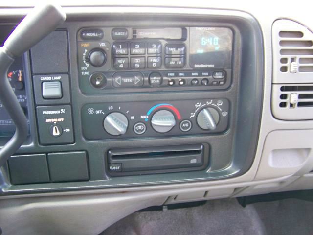 GMC Sierra 1500 1998 photo 1