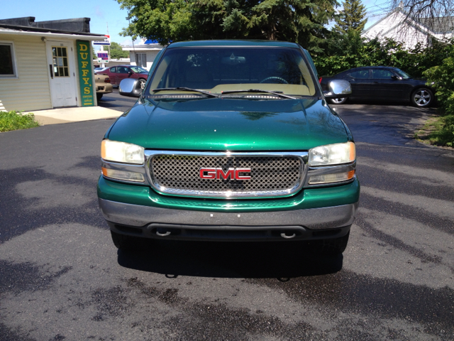 GMC Sierra 1500 Standard 4X4 Hardtop Pickup Truck