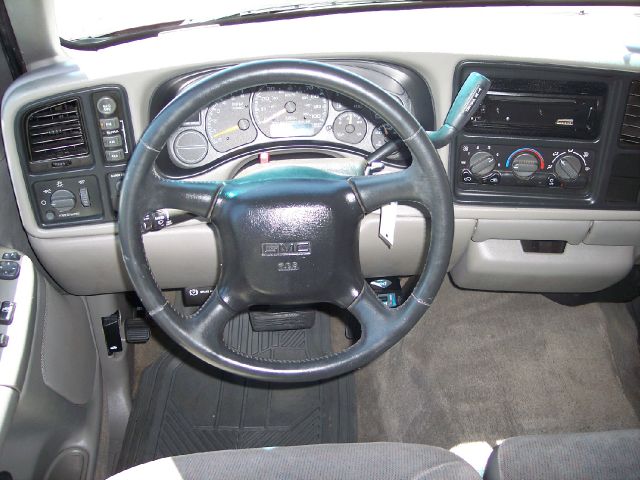 GMC Sierra 1500 2000 photo 2