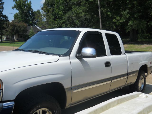 GMC Sierra 1500 135 WB Pickup Truck