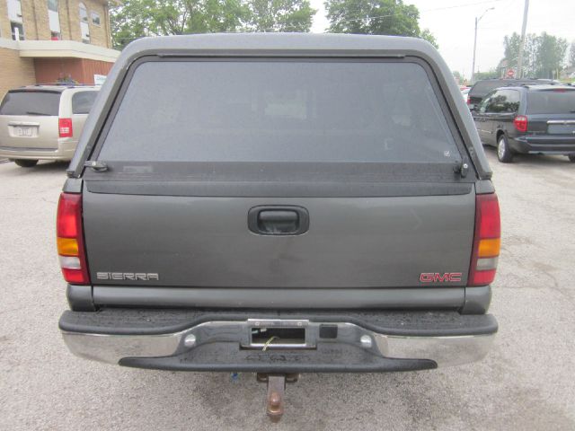 GMC Sierra 1500 XLT Lariat Super Crew Pickup Truck