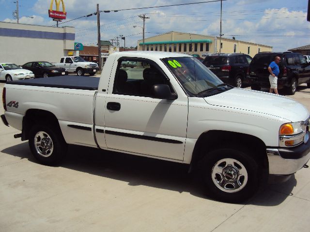 GMC Sierra 1500 5-speed Automatic, 4.7l V8 Flex Pickup Truck