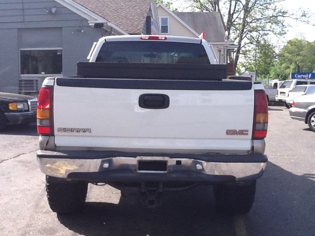 GMC Sierra 1500 2000 photo 2