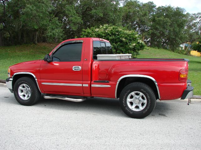 GMC Sierra 1500 Luxury R350 4D Utility Pickup Truck