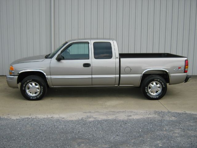 GMC Sierra 1500 2003 photo 2