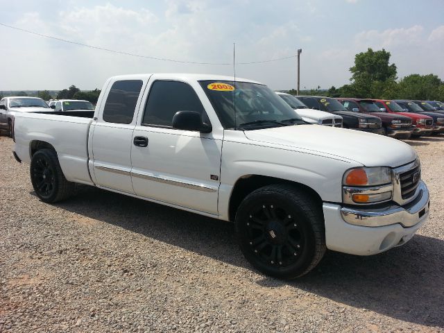 GMC Sierra 1500 Lsall Wheeldrive Pickup Truck