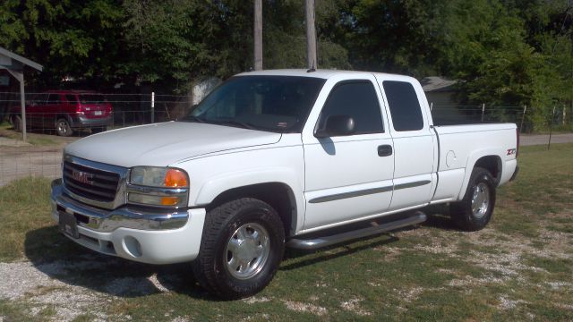 GMC Sierra 1500 2003 photo 2