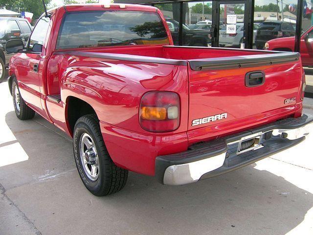 GMC Sierra 1500 V8 R-design Pickup Truck