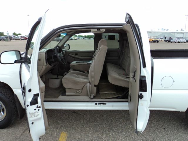 GMC Sierra 1500 2003 photo 13