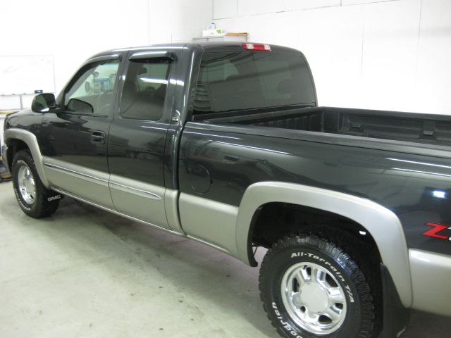 GMC Sierra 1500 2003 photo 2