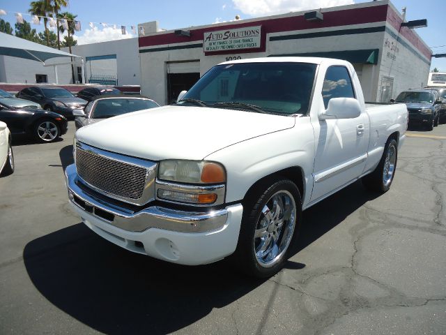 GMC Sierra 1500 4dr Sdn Auto GLS w/XM Pickup Truck