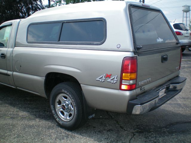 GMC Sierra 1500 FWD 4dr Limited Pickup Truck