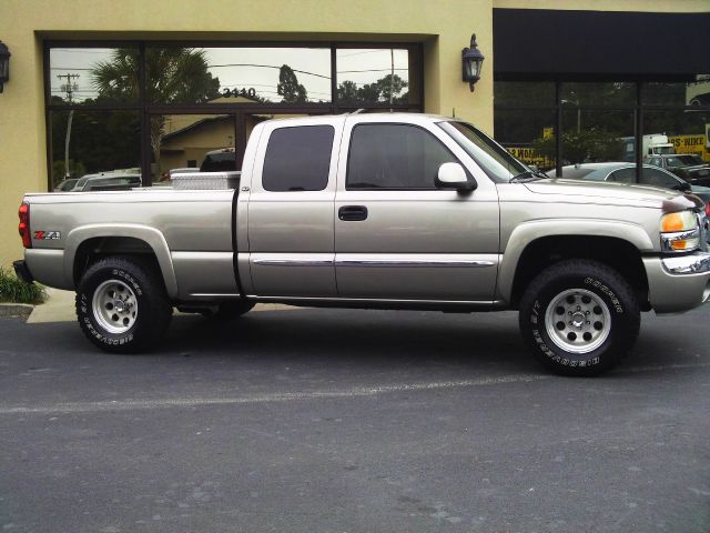 GMC Sierra 1500 2003 photo 2